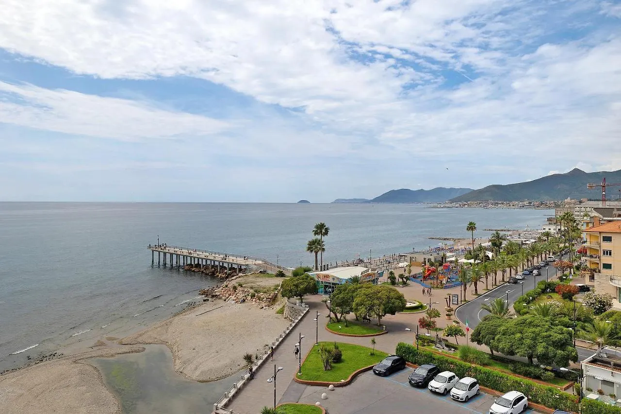 Stella Maris And Beach A3 Pietra Ligure